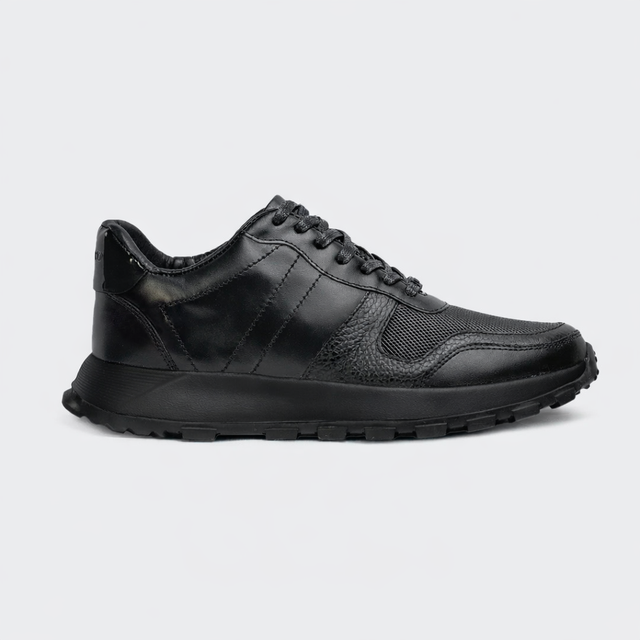VALENTINO | Todo Negro